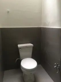 The Hub District Hostel and Dorm - Bathroom