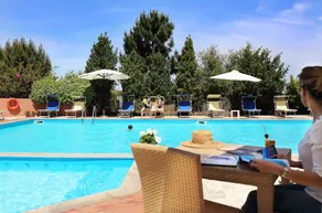 Pausania Inn - Piscina