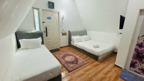 Capital O 91167 Gemilang Candi Resort - Værelse