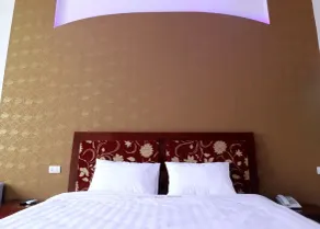 Ngoc Bach Hotel - Room