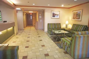 La Quinta Inn & Suites by Wyndham El Paso West Bartlett - Lobby