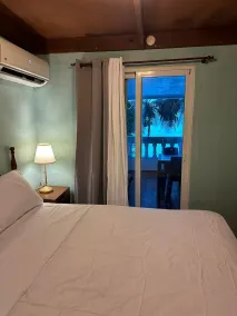 El Cayuco Restaurant Apart Hotel - Room