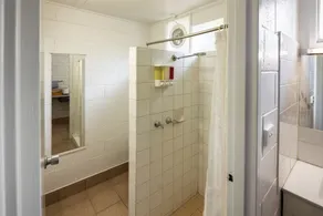 Bridgewater Motel Victoria-24 HourCheck-In - Baño