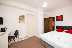 Saji Hotel Ilford - Room