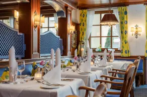 MAXIMILIAN Grand Hotel - Restaurant