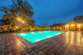 Sterling Orient Woods Pench - Piscine