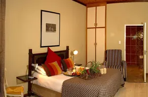 Out of Africa Town Lodge - Quarto