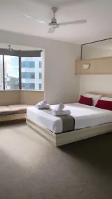 Tiki Hotel Apartments Surfers Paradise - Chambre