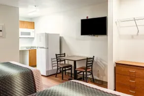 HomeTowne Studios by Red Roof Eugene - Springfield - Chambre