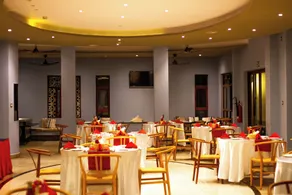 The Royal Shaza Suites - Restaurant