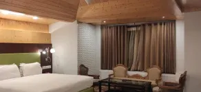 Country Inn Suites by Radisson Sonamarg - Rum