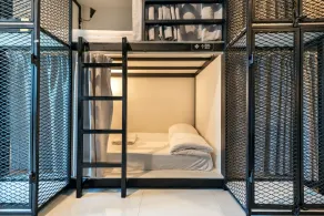 Sloth Hostel Don Mueang - Zimmer