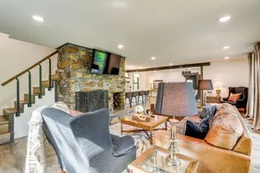 Greers Ferry Lake Retreat: Game Room + Fire Pit! - Innvendig