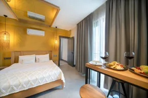 Reddoors Suites Sea View - Chambre