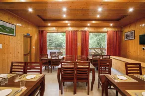 Foxoso Cherry Hotel Manali - Restaurang