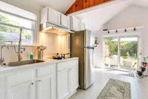 All-Season Vernon Township Lake House Retreat! - Intérieur