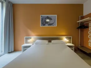 Sure Hotel by Best Western Nologo - Room