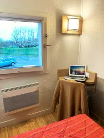 Premiere Classe Paris Nord - Sarcelles - Vue de la chambre