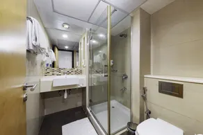 Citymax Sharjah - Bathroom