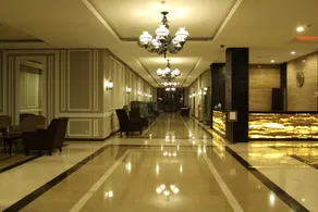 Royal Hotel Bogor - Interior entrance