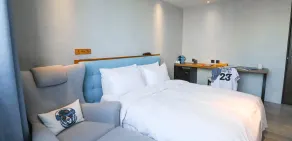 Dash 23 Hotel - Room