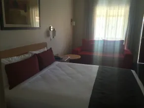 Abel Tasman Motor Inn - Room