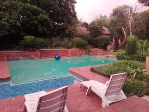 Fourways Guest Lodge - Pool