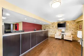 Econo Lodge Charlotte Airport - Lobby