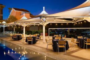 Family 3 Bedroom Ocean Villa By Wyndham Grand Cancun - Restaurant