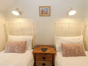 Little Barn Cottage - Chambre