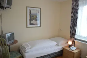 Hotel Wikinger Hof - Room