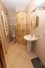 Royal City Apartments - Baño