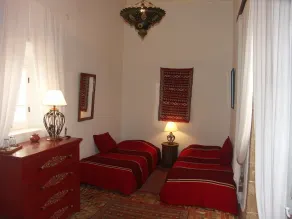Dar Ness - Room