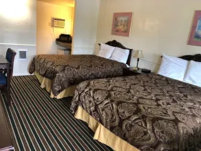 Monterey Pines Inn - Room
