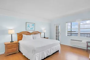 Anchorage Resort - Room