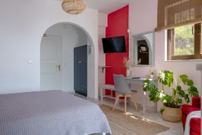 Pefkides Aegina Boutique Apartments - Chambre