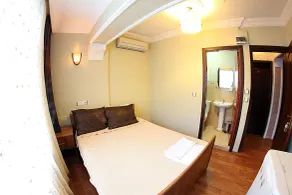 Paradise Hotel - Room