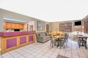 Super 8 by Wyndham Christiansburg/Blacksburg Area - Hall