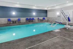 Holiday Inn Express & Suites - Rice Lake by IHG - Basseng