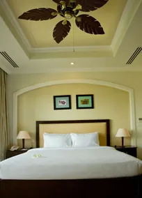 Olalani Resort & Condotel - Room