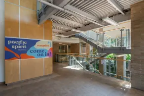 Pacific Spirit Hostel - Reception