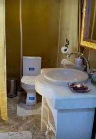 Merzouga Desert Luxury Camp - Baño