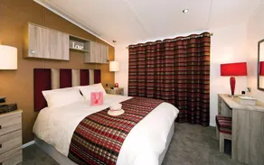 Dollar Lodge and Holiday Home Park - Room