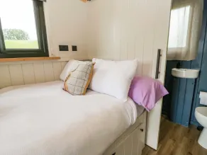 The Hut - Rom