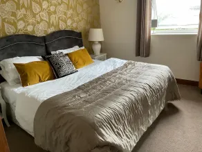 OYO Cocketts Hotel - Room