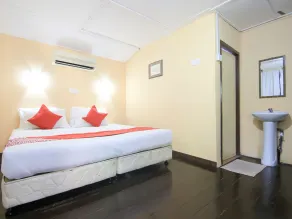Hotel O Ombak Inn Chalet - Chambre