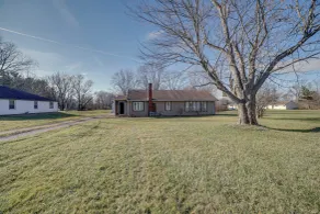Quaint Youngstown Home ~ 2 Mi to Boardman Park! - Intérieur
