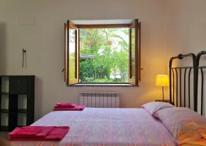 Nut House Apartment Near the sea in a Villa With Garden - Værelse