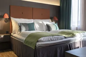 Quality Hotel Pond - Room