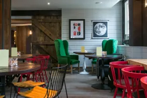 The Farmhouse - Rezeption